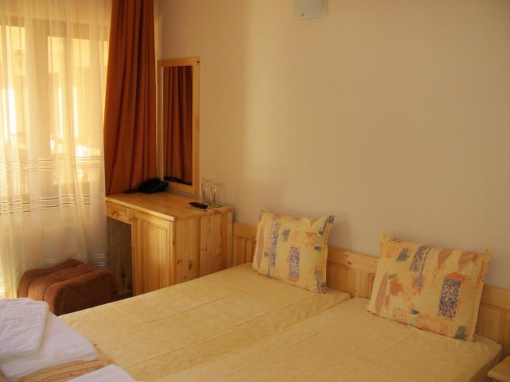 Family Hotel Ilinden Sjipkovo Rum bild